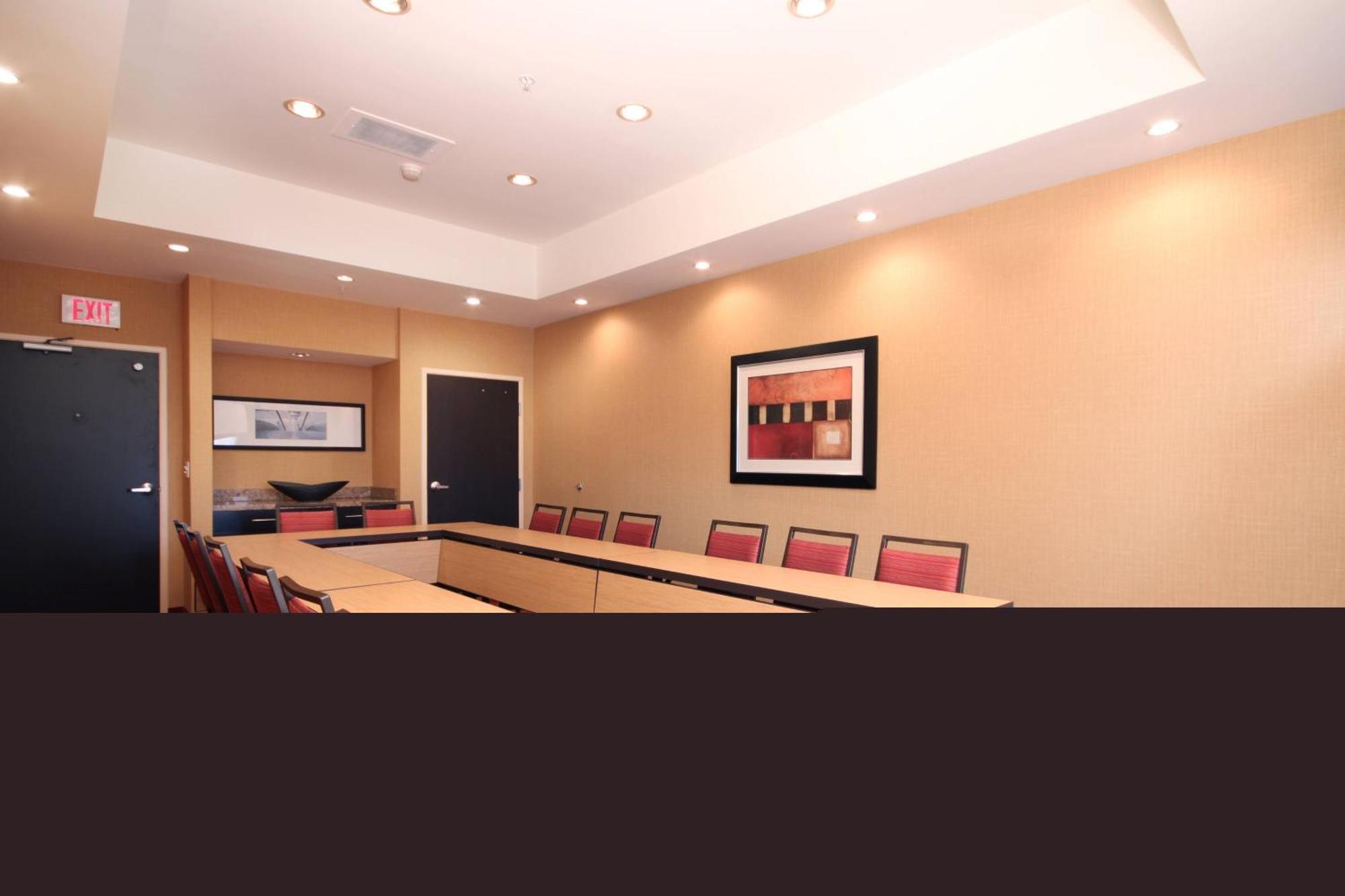 Courtyard By Marriott Dallas Lewisville Ngoại thất bức ảnh
